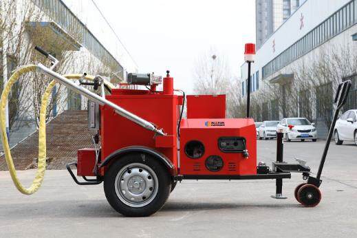 瀝青灌縫機不光看質(zhì)量，還要看品牌