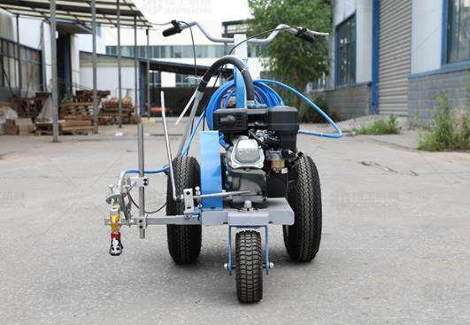 道路劃線機與傳統(tǒng)施工小PK 道路劃線機與傳統(tǒng)施工小PK